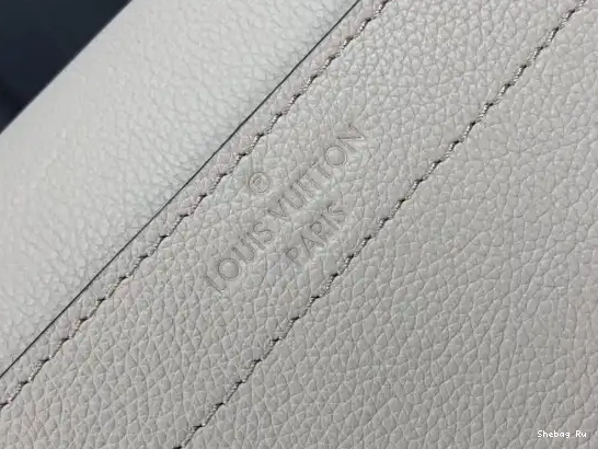 PM LOUIS CHAIN LOCKME VUITTON 0520